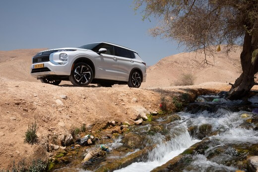 מיצובישי אאוטלנדר 